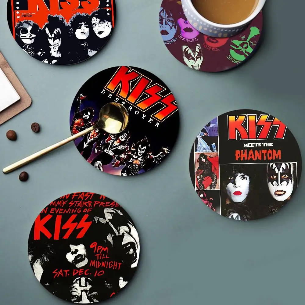 Hard Rock Band K-Kiss Wood Coasters Colorful Round Coaster Non-slip Heat Insulation Coffee Mats Home Accessories Kitchen