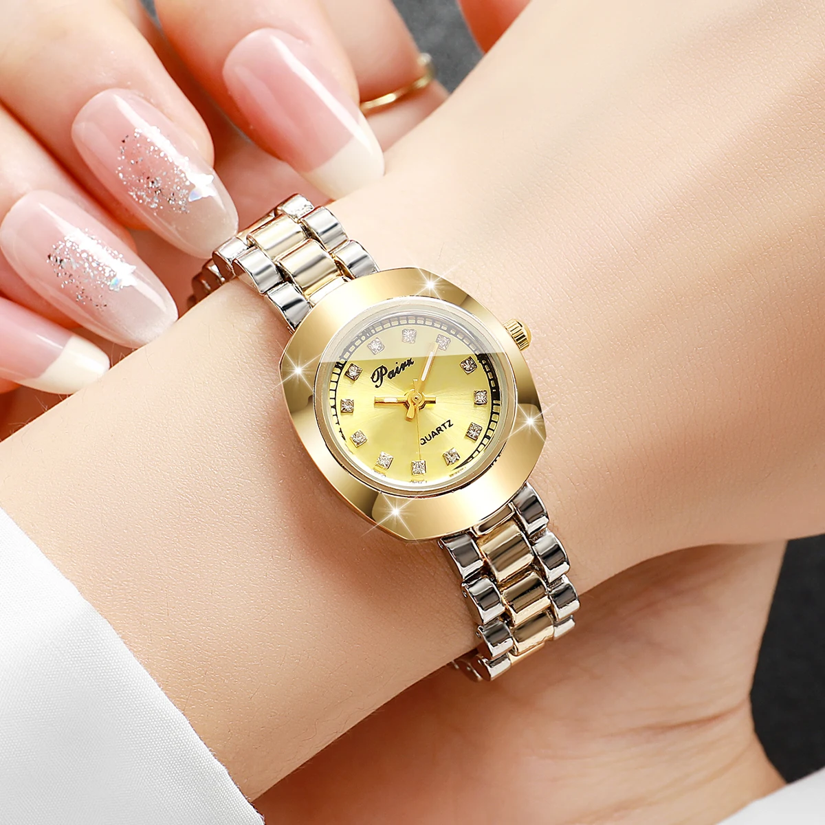 高級ダイヤモンド女性用腕時計ファッションスモールダイヤルレデ - Luxury Watch Travel Case のレビューと価格