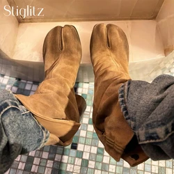 Tabi Suede Booties for Men Cylindrical Heel Buckle Ankle Boots Novelty Designer Style Fashion Boots Distressed Style Retro Boots