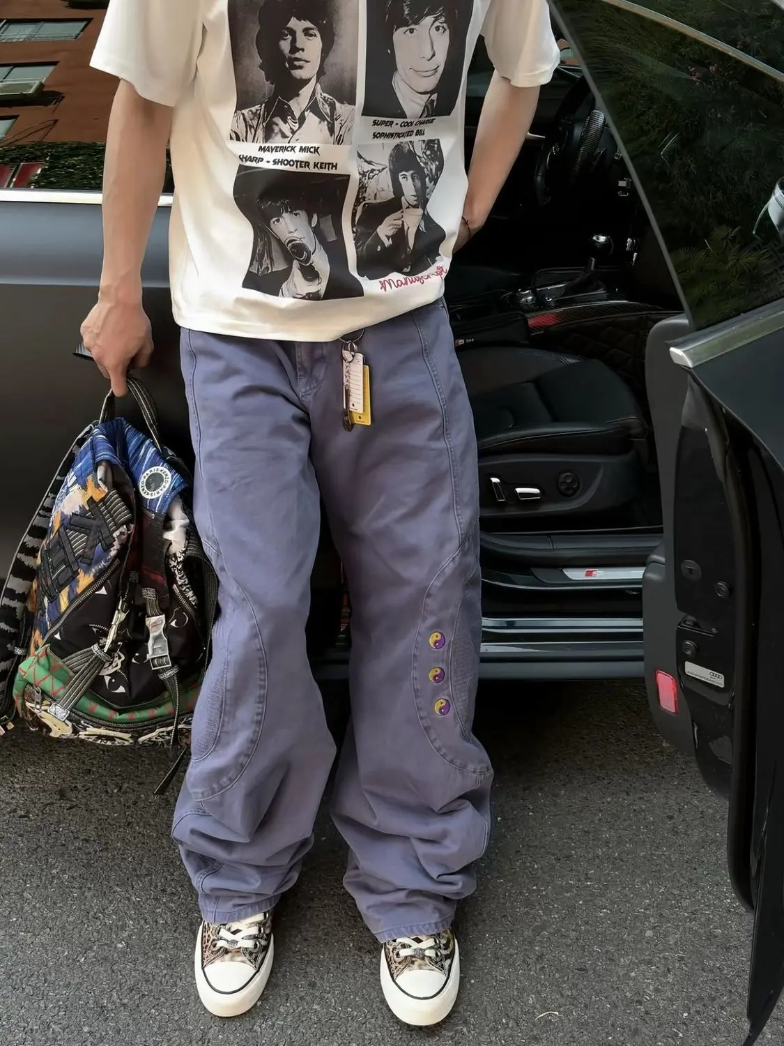 Men's Fashionable Embroidered Pattern Curved Wide Leg Pants Cool Boy Wide-leg Trousers High Waist Sweatpants Male Streetwear