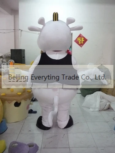 New Adult Hot Sale Foam Cute Cow Fancy Cartoon Mascot Costume Plush Christmas Fancy Dress Halloween Mascot Costume