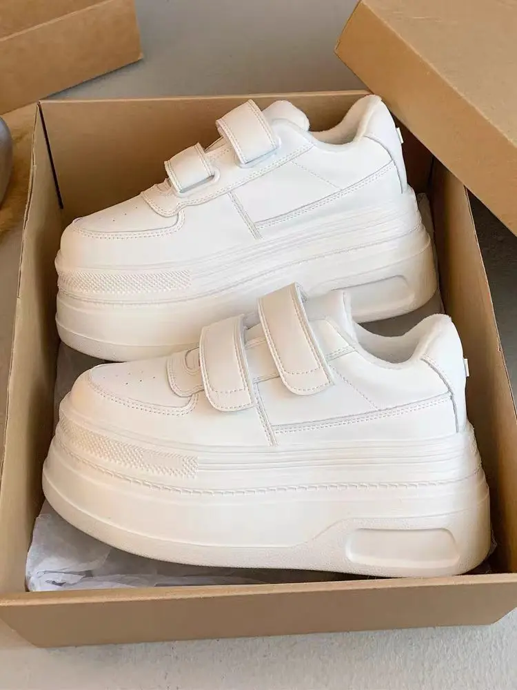 

Женские высокие кроссовки на подкладке Thi Bot из мягкой кожи Casual oes на весну, осень и зиму, модные высокие кроссовки на подкладке Fce...