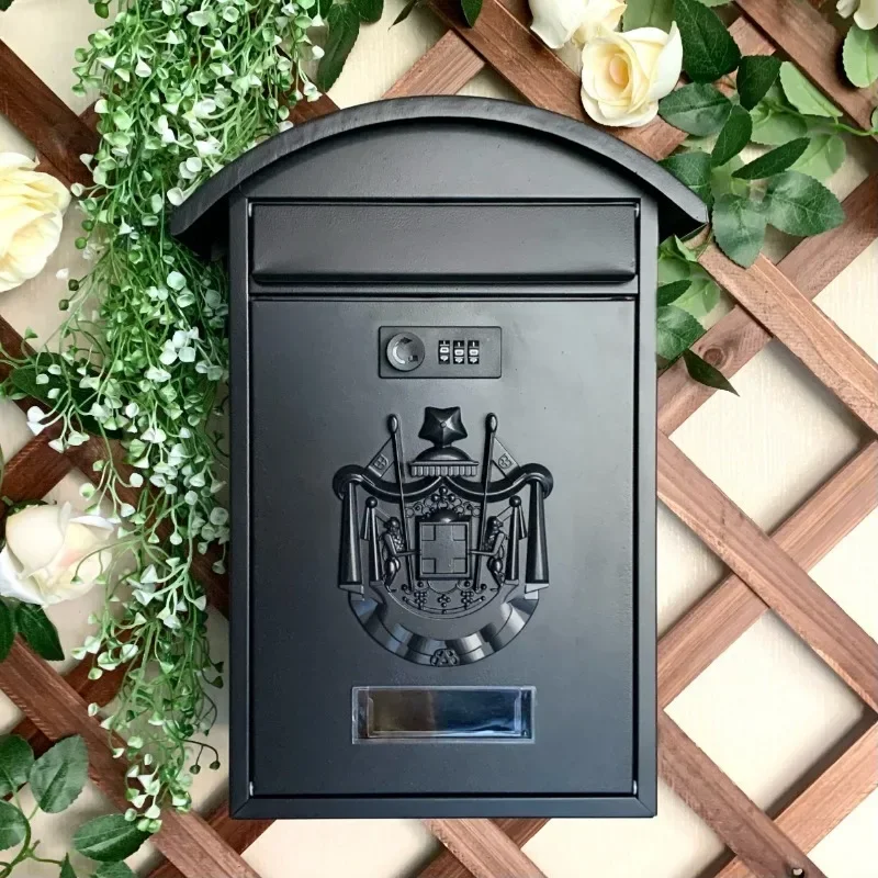 

Mail Boxes Outdoor Postala Cutie Package Box Outdoor Large Post Post Post Mailbox Santa Claus Letters Holder Inbox Messages Big