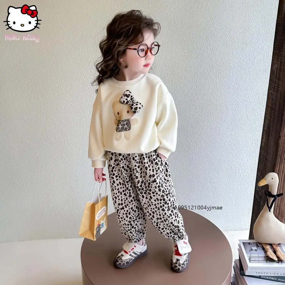 

2025 Spring New Leopard Print Casual Outfit Two-Piece Set Anime Little Girls Bow Sweet Sweatirt Trousers Pullover Cartoon Cute