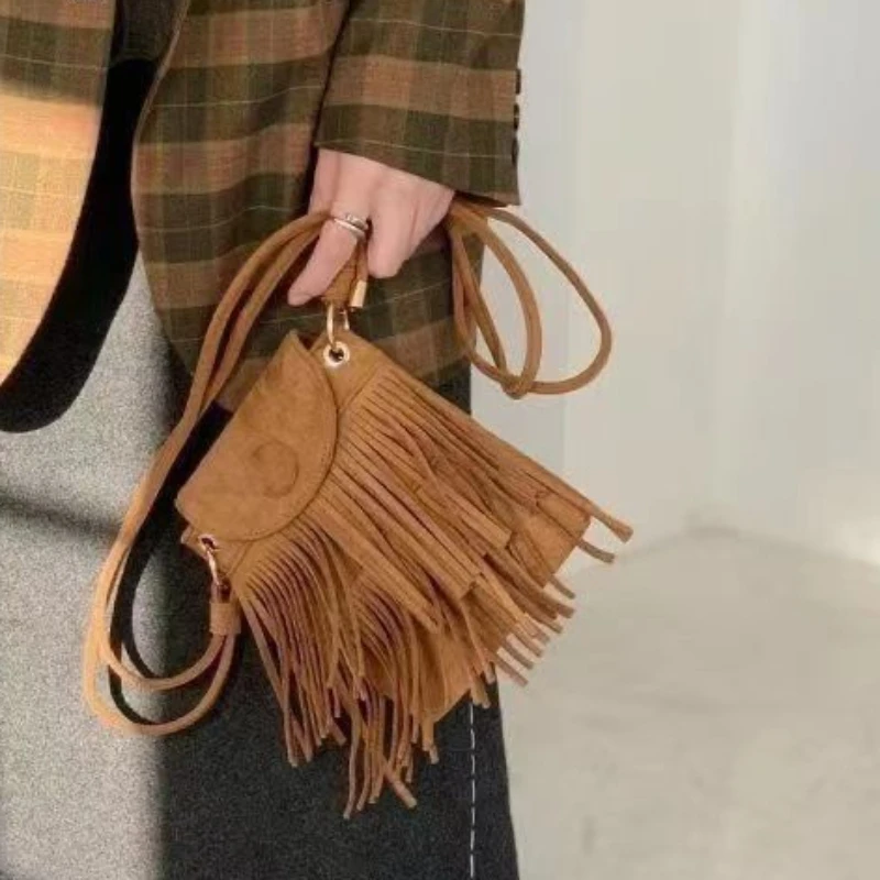 Bolsos 2023 Faux Suede Fringe Tassel Women Shoulder Bag Messenger Bag Vintage Style Girl Crossbody Bag Mujer Bolso Flecos