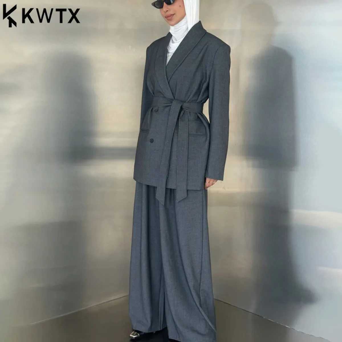 

KWTX 2025 Latest Model Women's Personalized, Simple And Layered Casual Fashion Suit With Lapel Single-button Pants Set