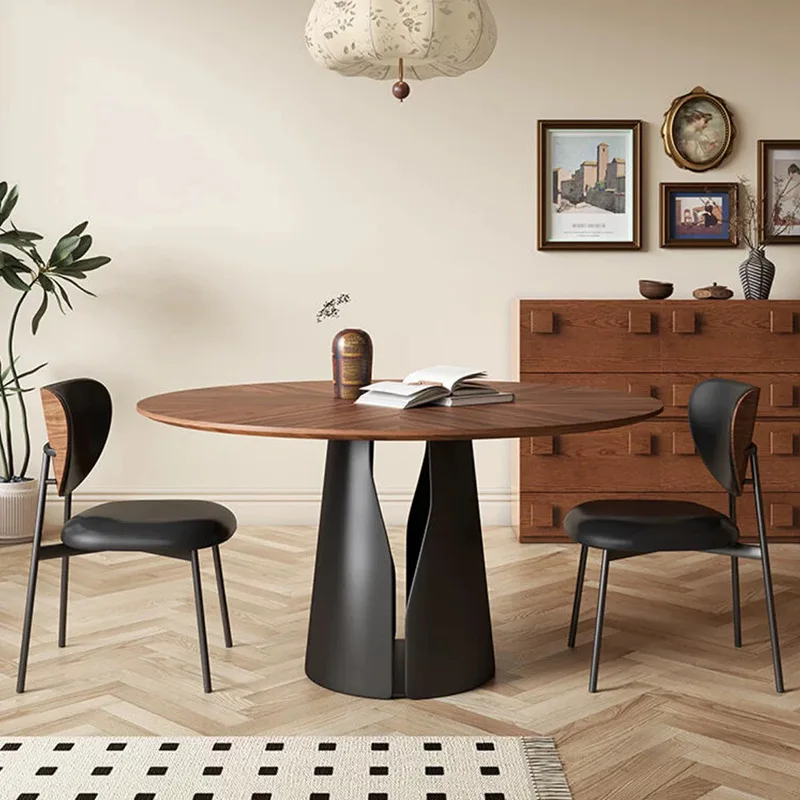 Round Table Househo…