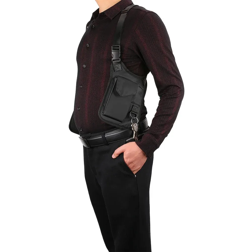 Bolso Pecho Antirrobo Hombre Múltiples Bolsillos - usage example