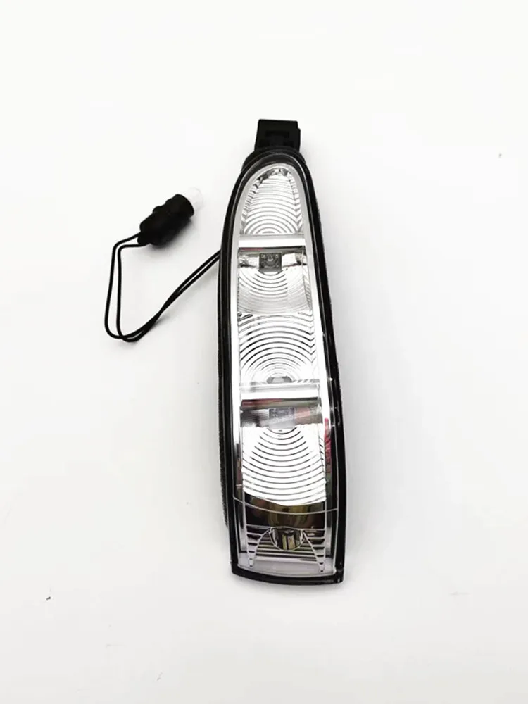 OE; A1648200521 A1648200621 For Benz Left or Right Rearview Mirror Turn Signal Lights Lamp W251 R320 R350 W164 ML300 ML350 GL350