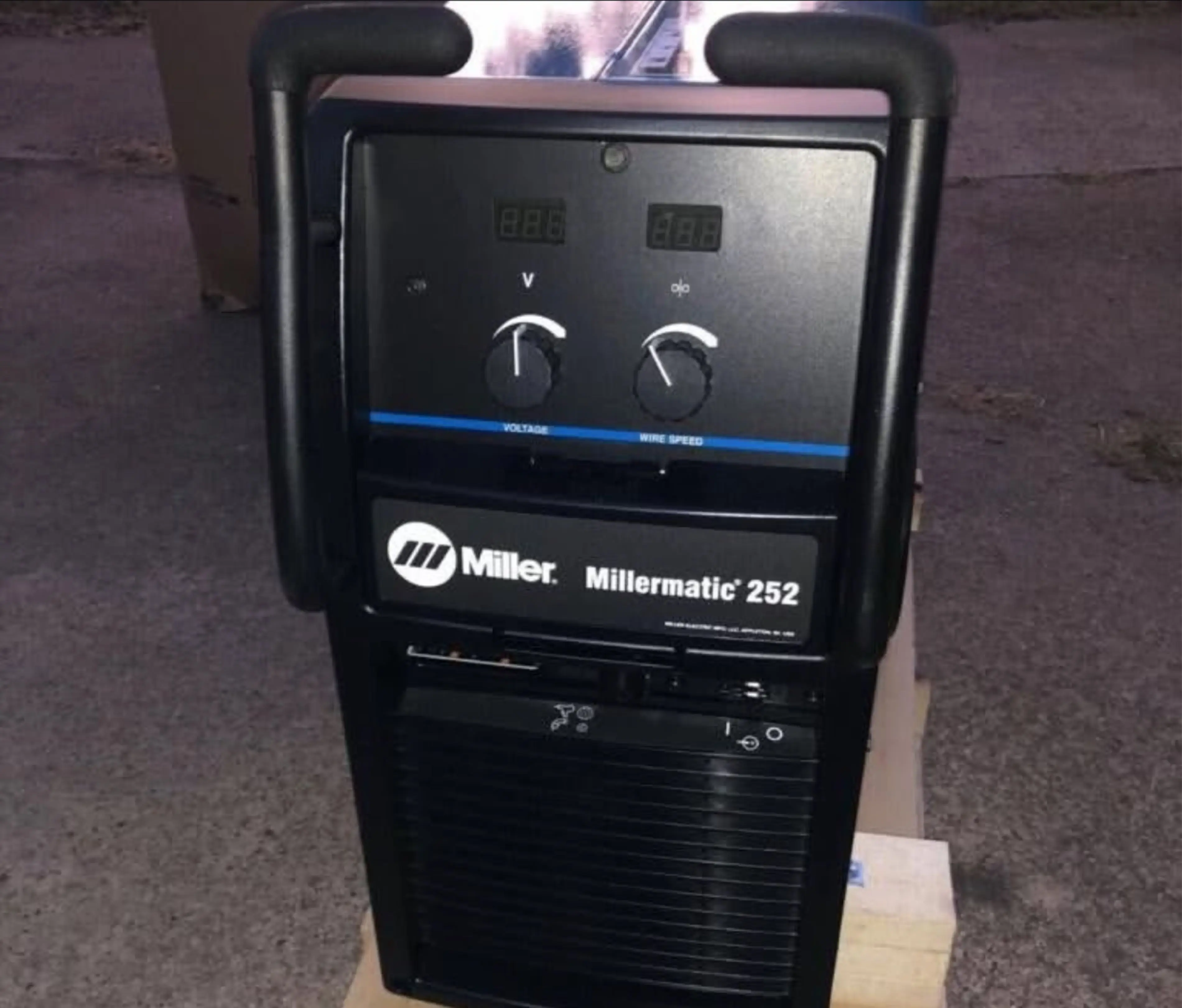 TOP-QUALITÄT FÜR 2023 NEUES SET Qualität Miller Millermatic 252 MIG-Schweißgerät