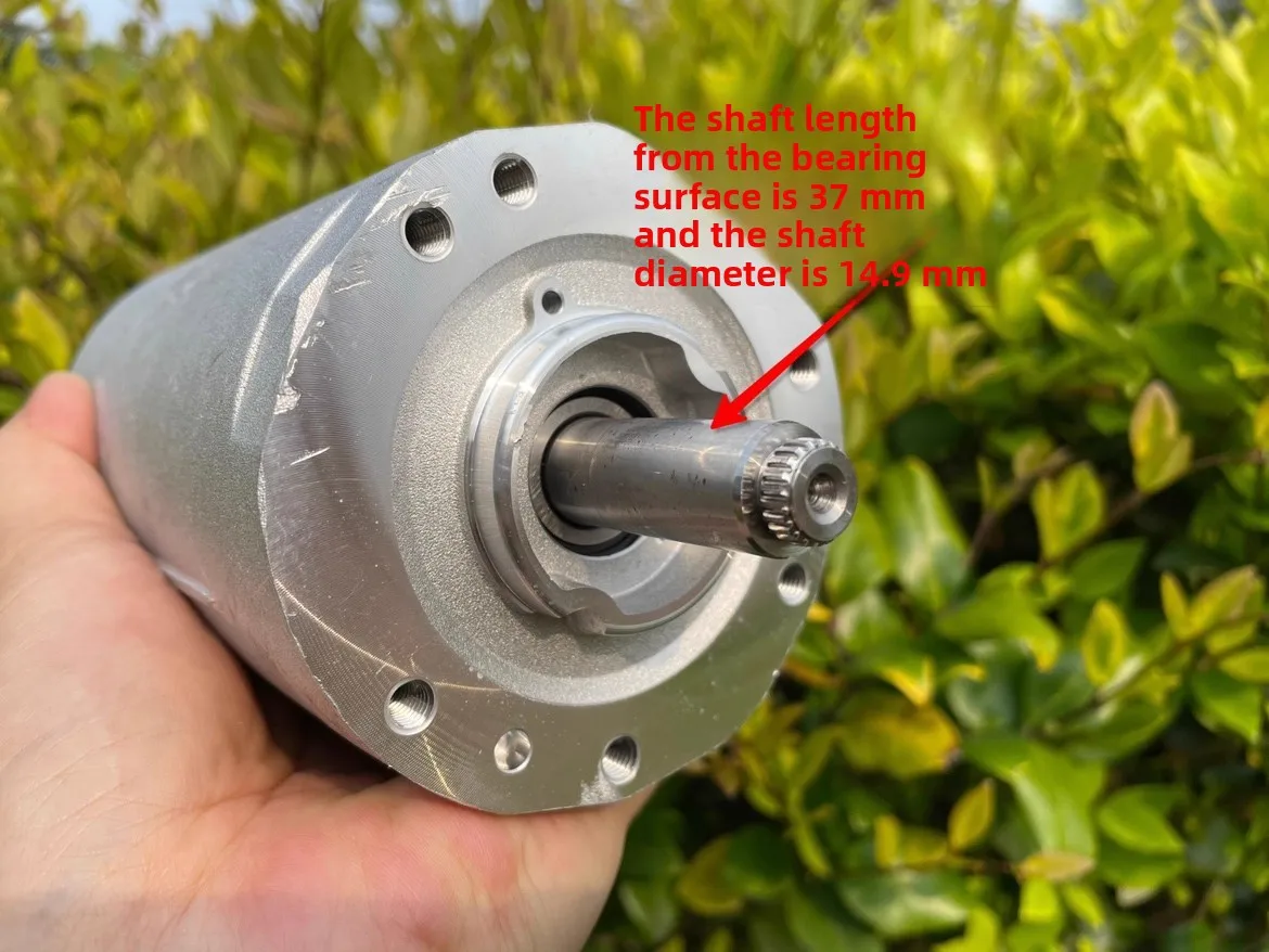 Brushless motor high power 12V24V modified propeller motor is second-hand, bulk cargo has dents and scratches