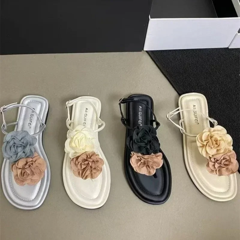 

2024 NEW Fashion Women Camellia Jelly Slippers35-40 Outside Women Sandals Female Sun Beach PVC Flower Flip Flops Colors