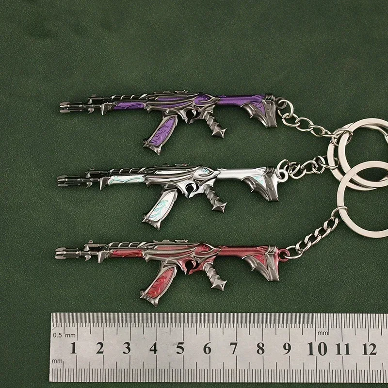 9cm Valorant Keychain Weapon Reaver VFX Vandal Karambit Knife Metal Game bright realistic stylish toys Anime Figures Ornaments