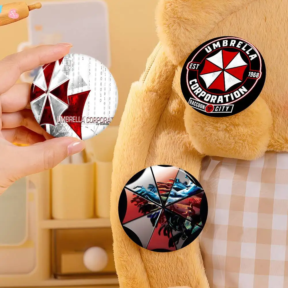 R-Resident Evil Photo Brooches Creative Round Badge Gifts Pins 32/44/58mm