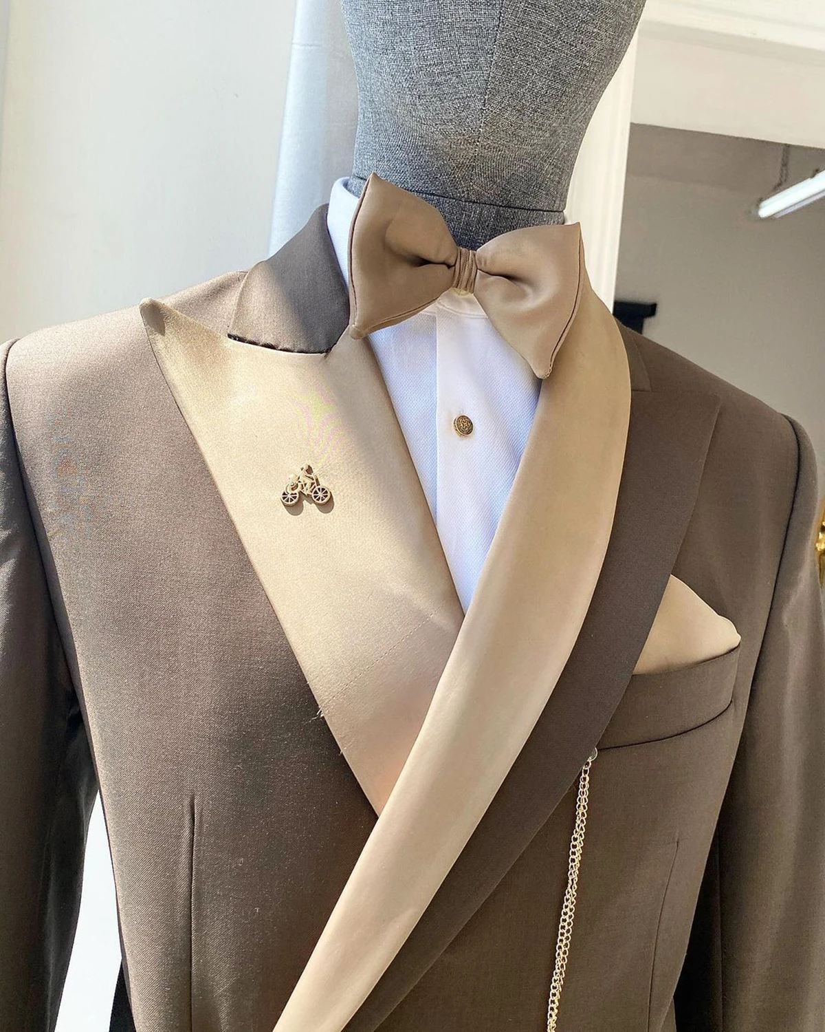 Abiti da sposa da uomo di moda 2 pezzi Set smoking da cappotto per blazer da uomo con risvolto con visiera Giacca da ufficio aziendale con pantaloni