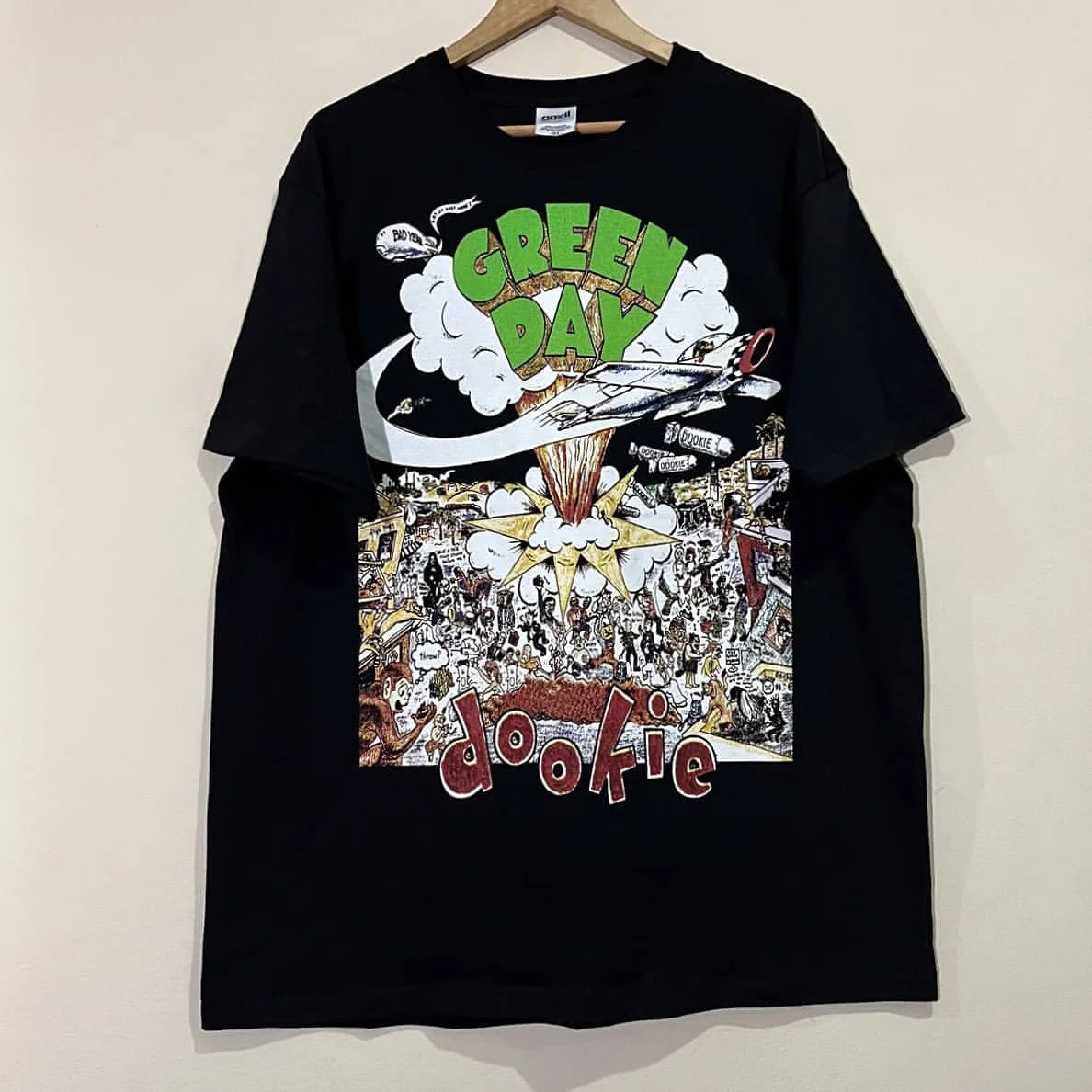 

2025 New Casual Green Day Short Sleeve American Street Style Punk Rock Trend Vintage Men's and Women's Tee Shirts