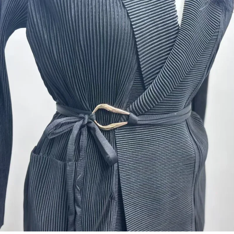 Damespak Miyake effen kleur vest met lange mouwen Top + elastische taille Broek van negen minuten Tweedelige set 2025, zomermode