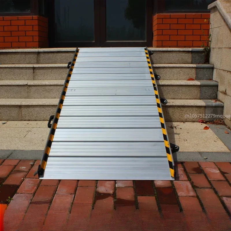 Silver Barrier-free Aluminum Alloy Ramp Plate Portable Non-slip Folding Mobile Staircase Slope Climbing Step Backing Plate