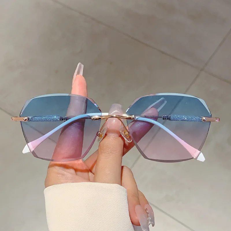 Y2K Vintage Luxury Brand Designer Rimless Irregular Sunglasses Women For Men Sun Glasses Punk Popular Sequin Metal Shades UV400