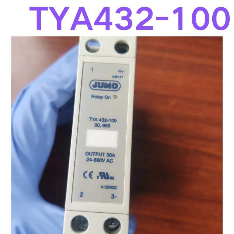 

Brand-new Solid state relay TYA432-100/30.660