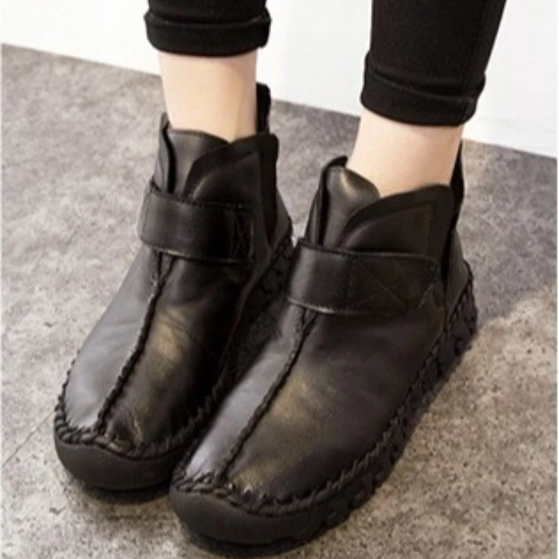 

2025 New fashion women Genuine Leather Boots Vintage Style Flat Booties Zip Ankle Boots Women's Shoes