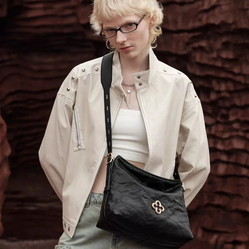 Cassile hobo underarm bag, high-end wrinkled vegetable-tanned cowhide single-shoulder tote bag, small size