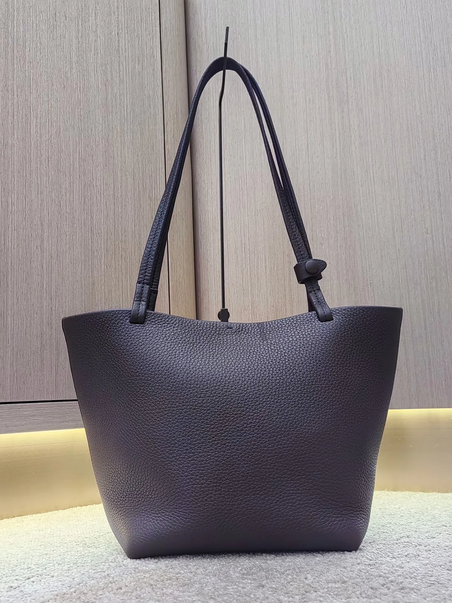 

Классическая минималистичная сумка-тоут из натуральной кожи, женские наплечные сумки, новые высококачественные сумки и большие сумки-шопперы 2026 года