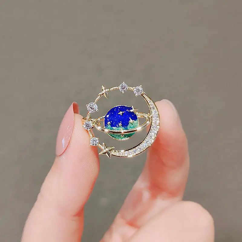 New Star Sky Rhinestone Earth Brooch Pins Fashion Enamel Full Zircon Deco Space Planet Badge Lapel Pin Kids Astronaut Gifts