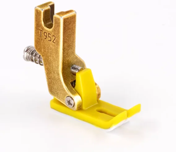 

New electronic handwheel pulse generator with emergency stop and self reset CNC engraving machine external handwheel