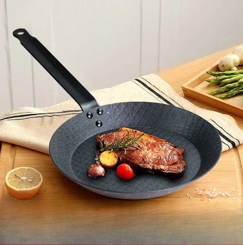 Thick Cast Iron Cooking Pan Low Smoke Design Physical Non Stick Surface For Home Gas Kitchen