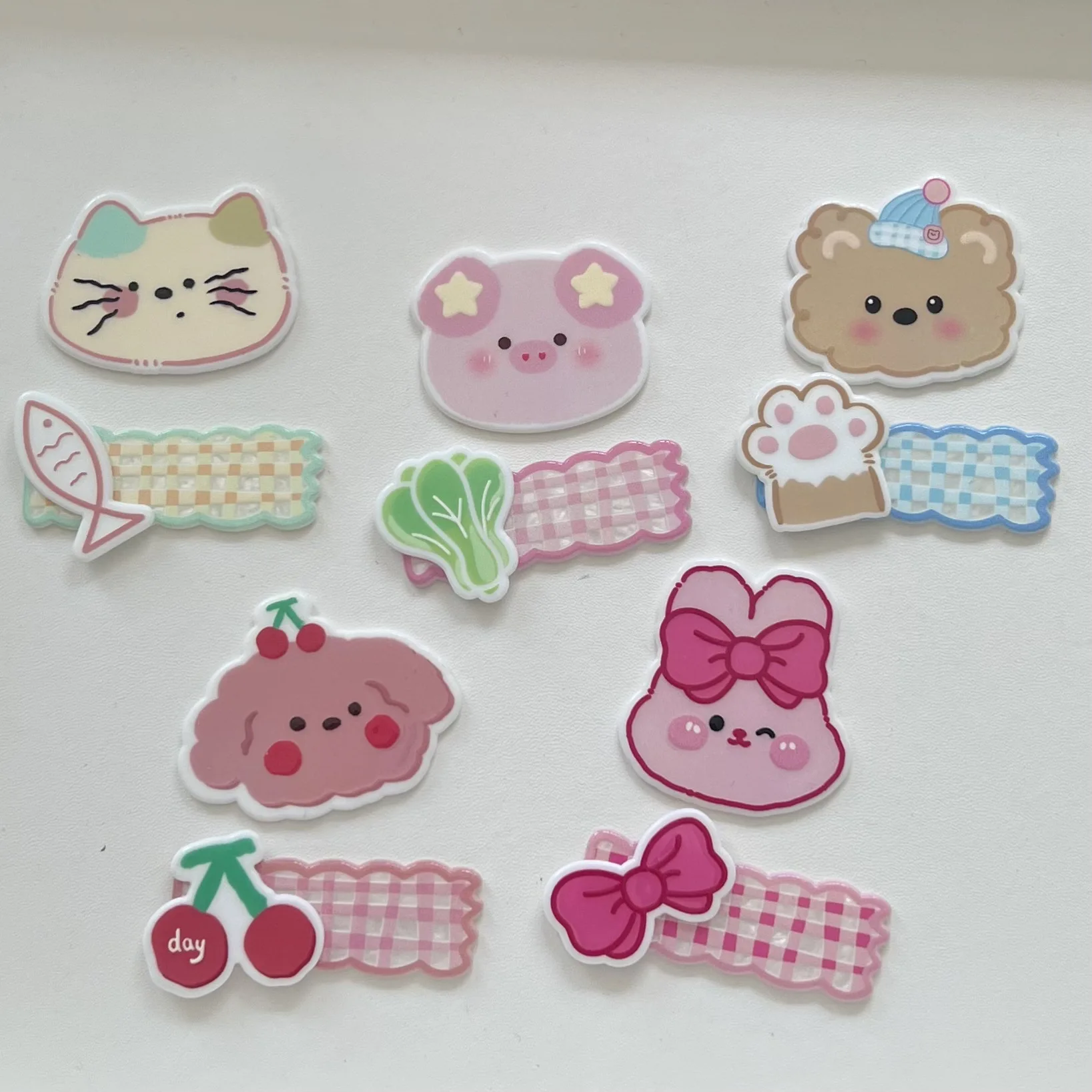 2 stücke Miniso Kaninchen Katze Schwein Serie Cartoon Harz Flatback Cabochons DIY Handwerk Materialien Schmuck machen Charms