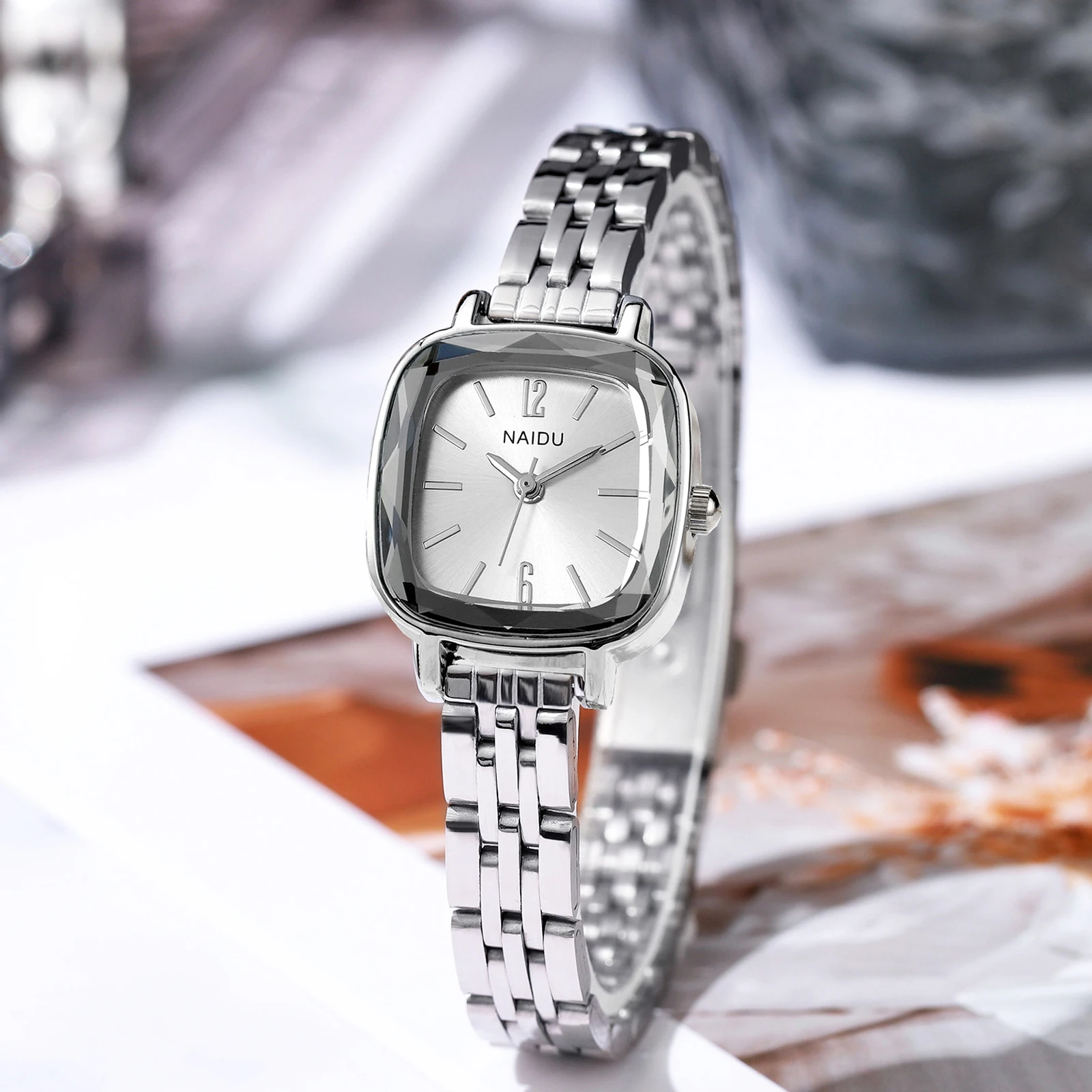 

Модные повседневные классические женские кварцевые часы, женские роскошные брендовые часы с маленьким циферблатом, ремешок из нержавеющей стали, элегантные трендовые деловые часы, подарки