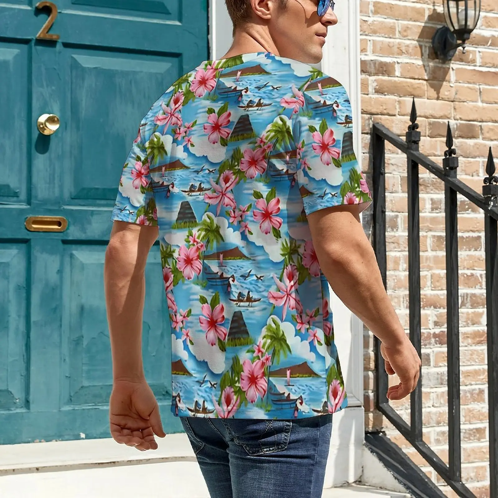 Oversized T-Shirt Summer Hawaiian Scenes T Shirts Palm Trees Street Style O-Neck Tee Shirt Couple Novelty Graphic Clothes