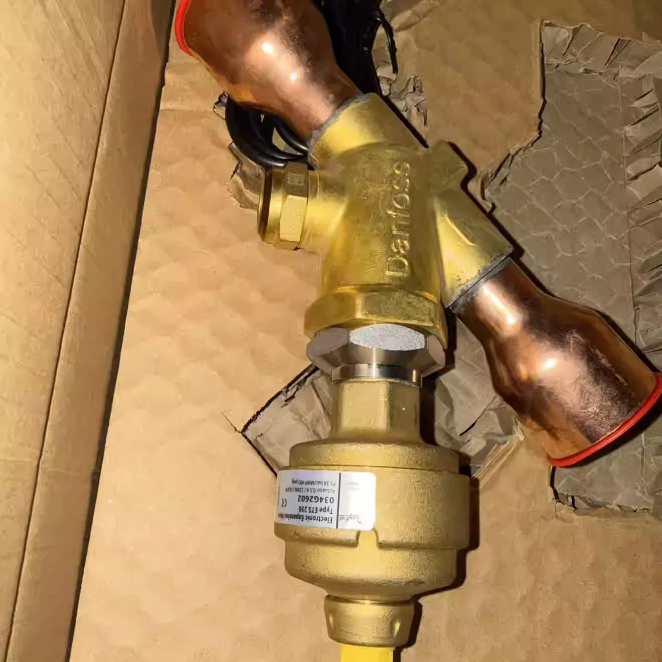 

Новый электронный расширительный клапан Danfoss 034G3503 (аналоги: 034G0506, 034G0507, 034G2602, 034G2601, 034G3501, 034G3502)