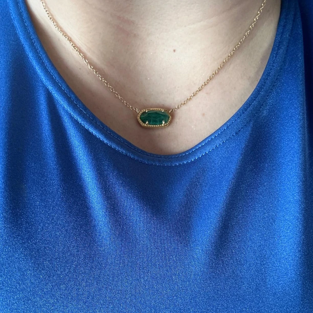 YEEVAA EMERALD CATS EYE Gemstone Natural Crystal Pendant Necklace for Women, Fashion Jewelry, Unique Gifts