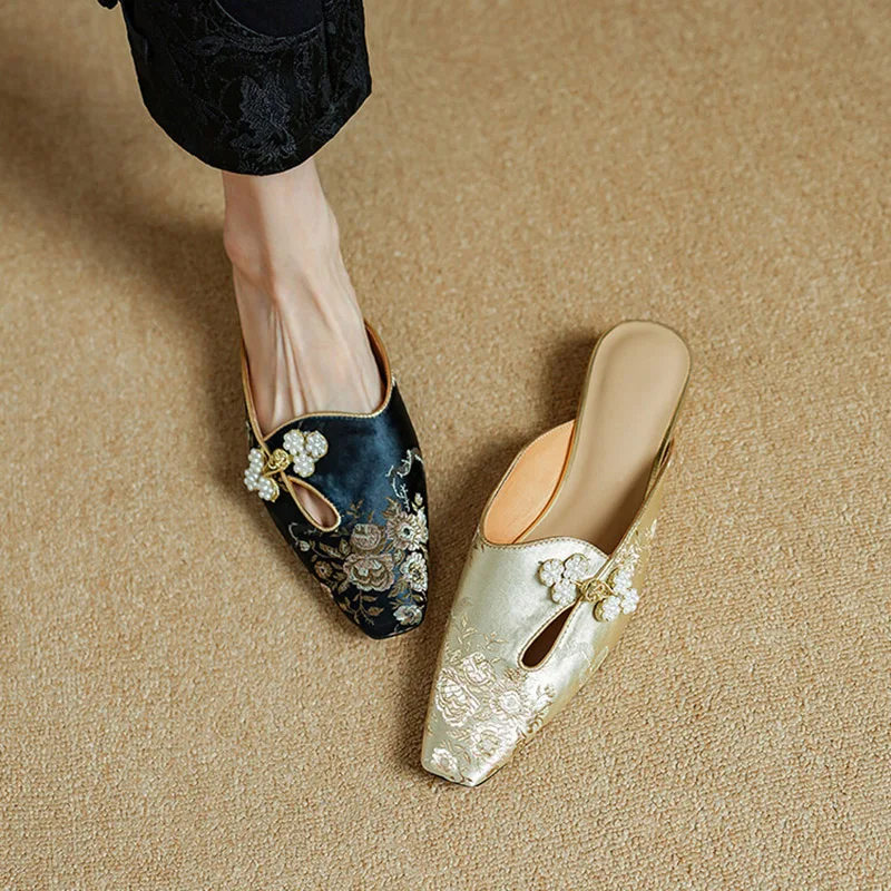 Phoentin embroidery slippers women 2024 Chinese retro mules flower black gold color low wedges ladies shoes FT3569