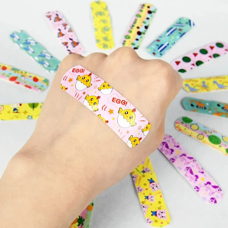 100pcs Cartoon Animal Pattern Waterproof Hemostasis Kids Band Aid Stickers Adhesive Bandage Wound Strips Plasters for Children