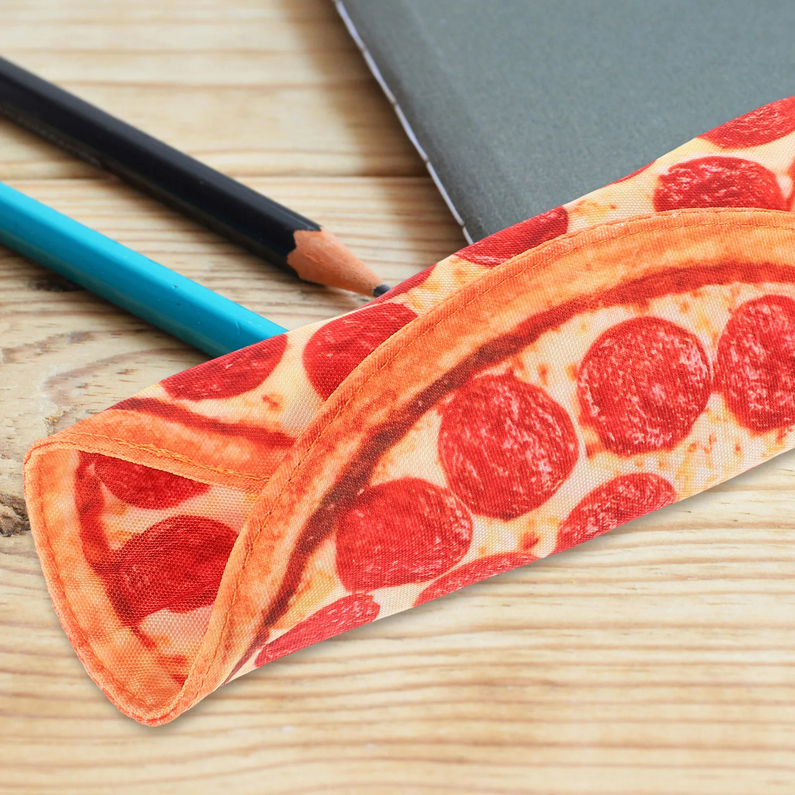 

Realistic Pizza Pencil Case Compact Lightweight Canvas Pen Holder Art Supplies Storage Roll Pen Bag Pizza Pencil Case