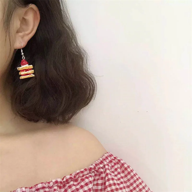 Fashion Women Strawberry Cake Earrings Resin Handmade Girl Sweet Funny Creative Cartoon Cake Food Drop Earring Ear Jewelry Gifts