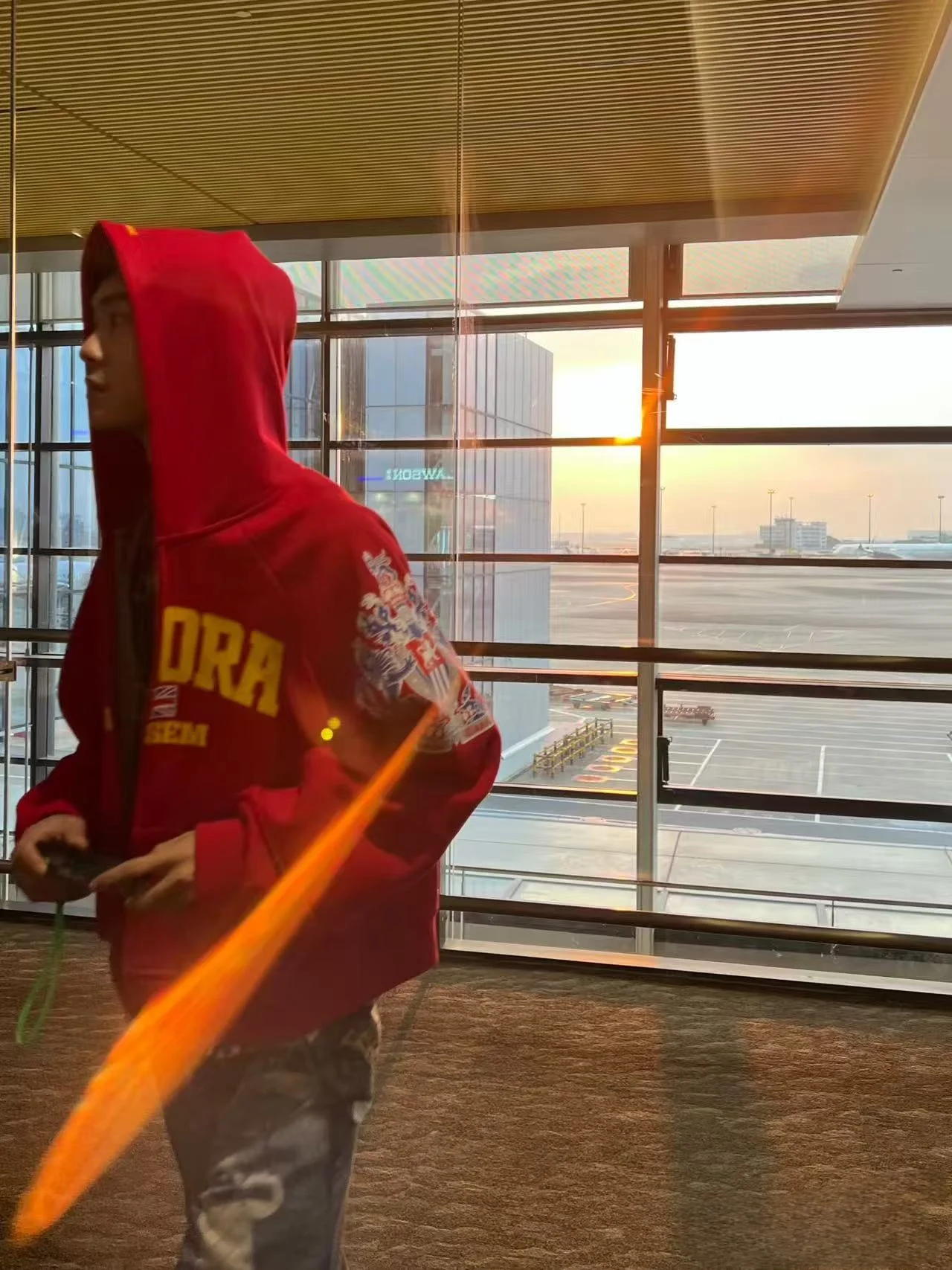 

Американский ретро-кардиган с буквенным принтом, длинными рукавами, свободного кроя, для весны и осени, повседневная толстовка для пар, дышащая, C...