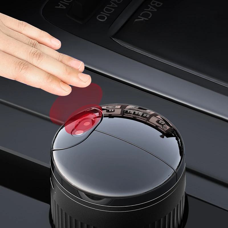 Car Smart Ashtray Automatic Opening Closing Infrared Sensor USB Rechargeable Smokeless Light-Sensitive Mirror Ashtray With Cover