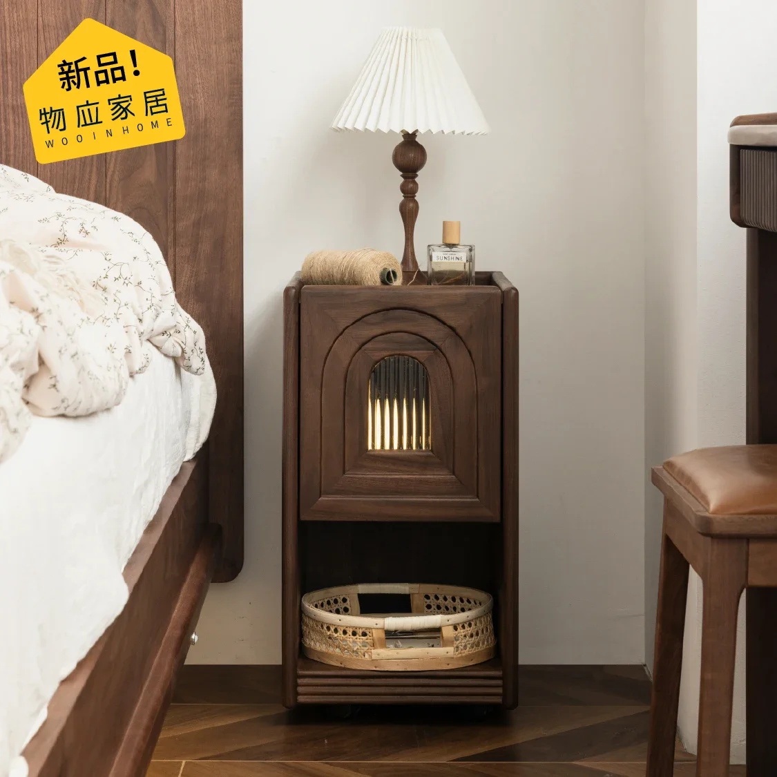 Wuying retro ultra-narrow bedside table bedroom small modern simple storage cabinet mini solid wood bedside cabinet simple model