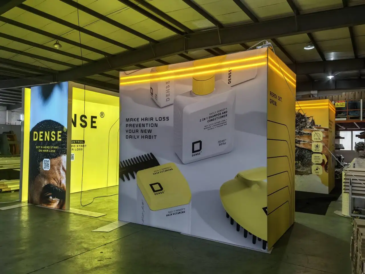 كشك المعرض التجاري كشك المؤتمر يعرض حامل المعرض خلفية يعرض جدران لعرض مستحضرات التجميل في أمريكا الشمالية من Cosmoprof