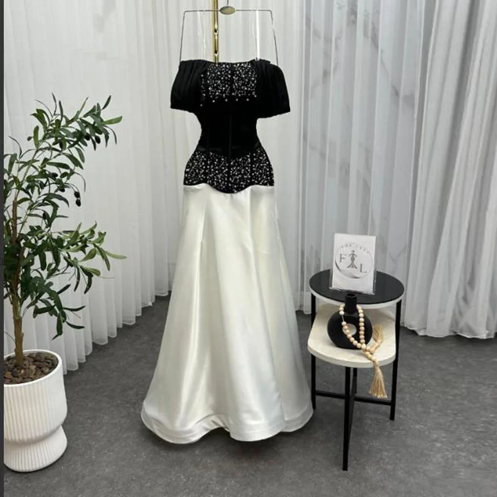 Customized Classic Dress with Crystal Details Off the Shoulder Mermaid Evening Party Gown باربي فستان المساء