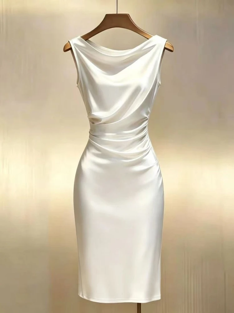 Damen-Plissee-Kleid, ärmellos, figurbetont, im französischen Stil, elegant und modisch, mittellang. – Detail 3