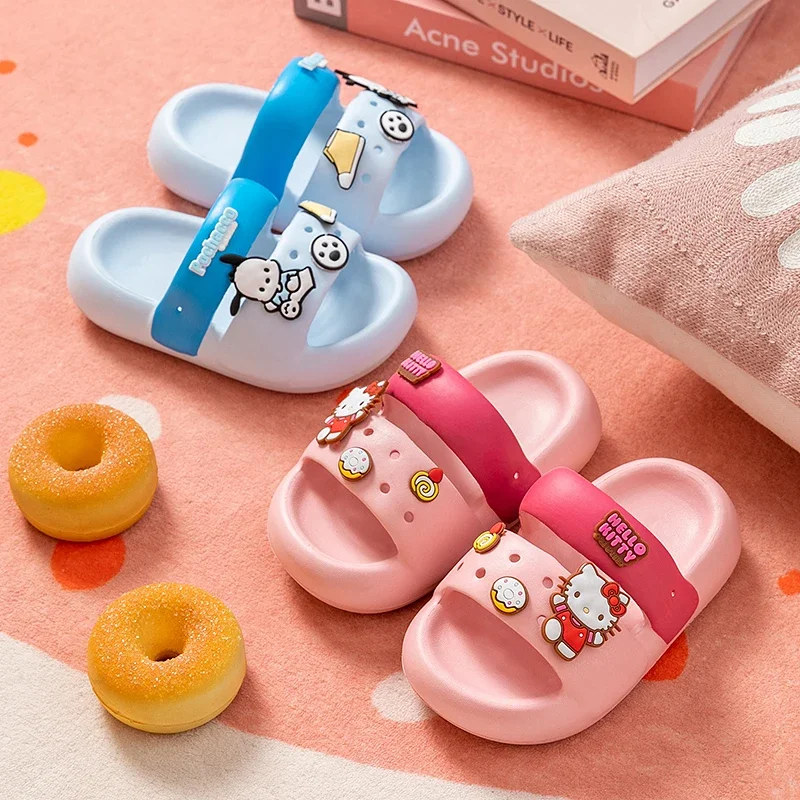 Sanrio Kuromi Peripheral Slippers for Women in Summer, Cute Outdoor Wear, Indoor Home Bathroom, Bathing Non-slip Slippers 2024