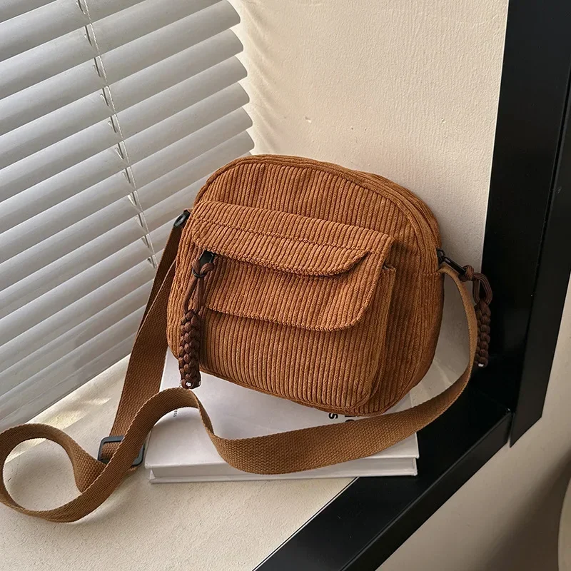 

Corduroy women's small shoulder bag Teen girls crossbody bag simple cute Toth Student Street South Korea Harajuku messenger bag