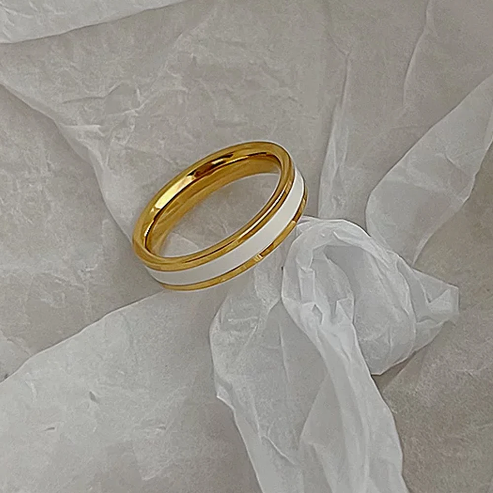 Women's Simple Black & White Imitation Shell Couple's Ring