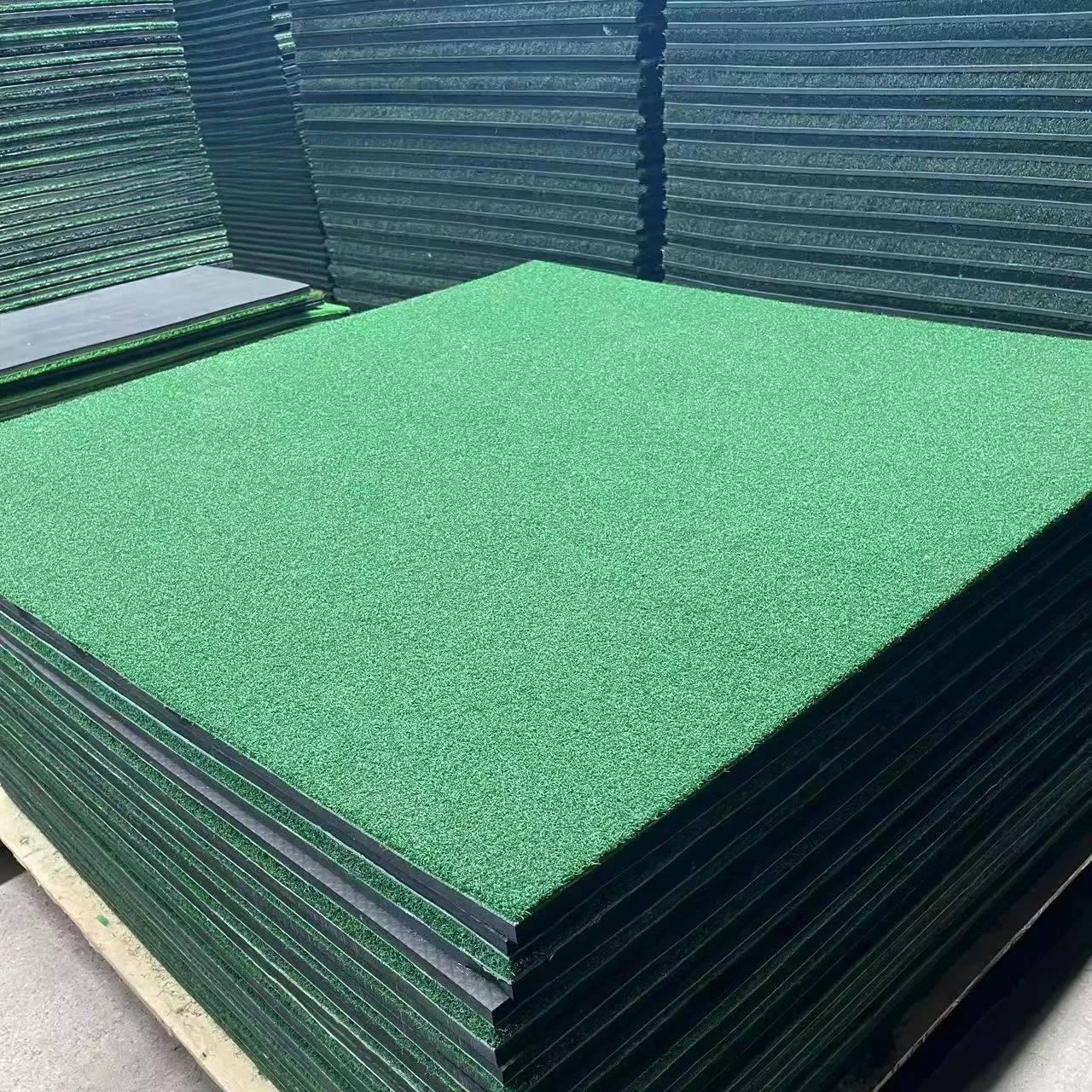 Golf Hitting Mat Heavy Duty Mat for Indoor and Outdoor  Nylon Driving Ranges Backyard Practice Golf Mat