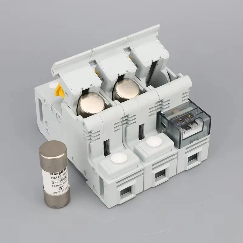 

Высокоразрывной предохранитель AC1140V10A для передачи положительного сигнала. Предохранители категории продукта.